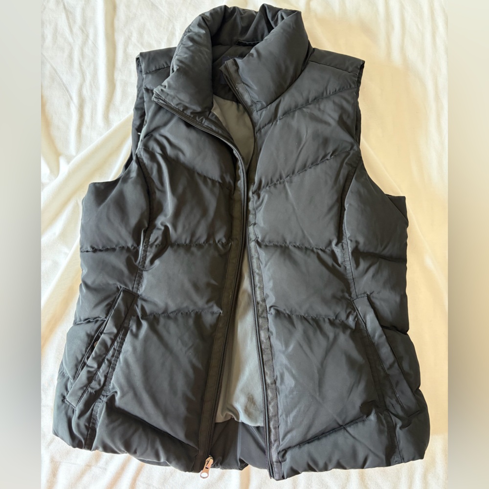 Lands' End Women's Black Puffer Vest
